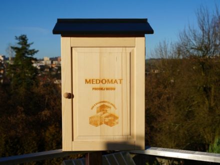 Dřevěný MEDOMAT